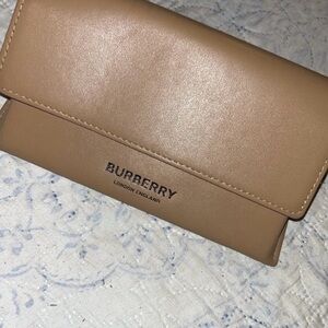 Burberry Sunglass Case
